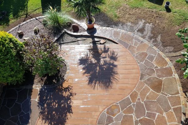 Firma Görtzen in Viöl - Terrasse mit Steinboden